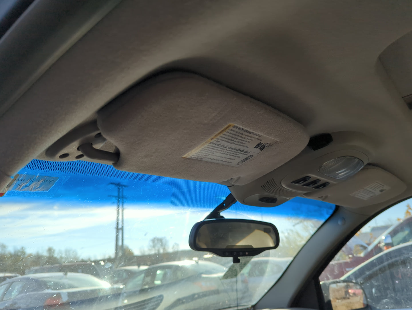 2005-2006 Chevrolet Trailblazer Ext Sun Visor Shade Replacement Driver Left Mirror Fits Fits 2005 2006 2007 OEM Used Auto Pa