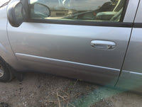 2004-2006 Chevrolet Trailblazer Ext Driver Front Door Oem 1228519 - Oemusedautoparts1.com