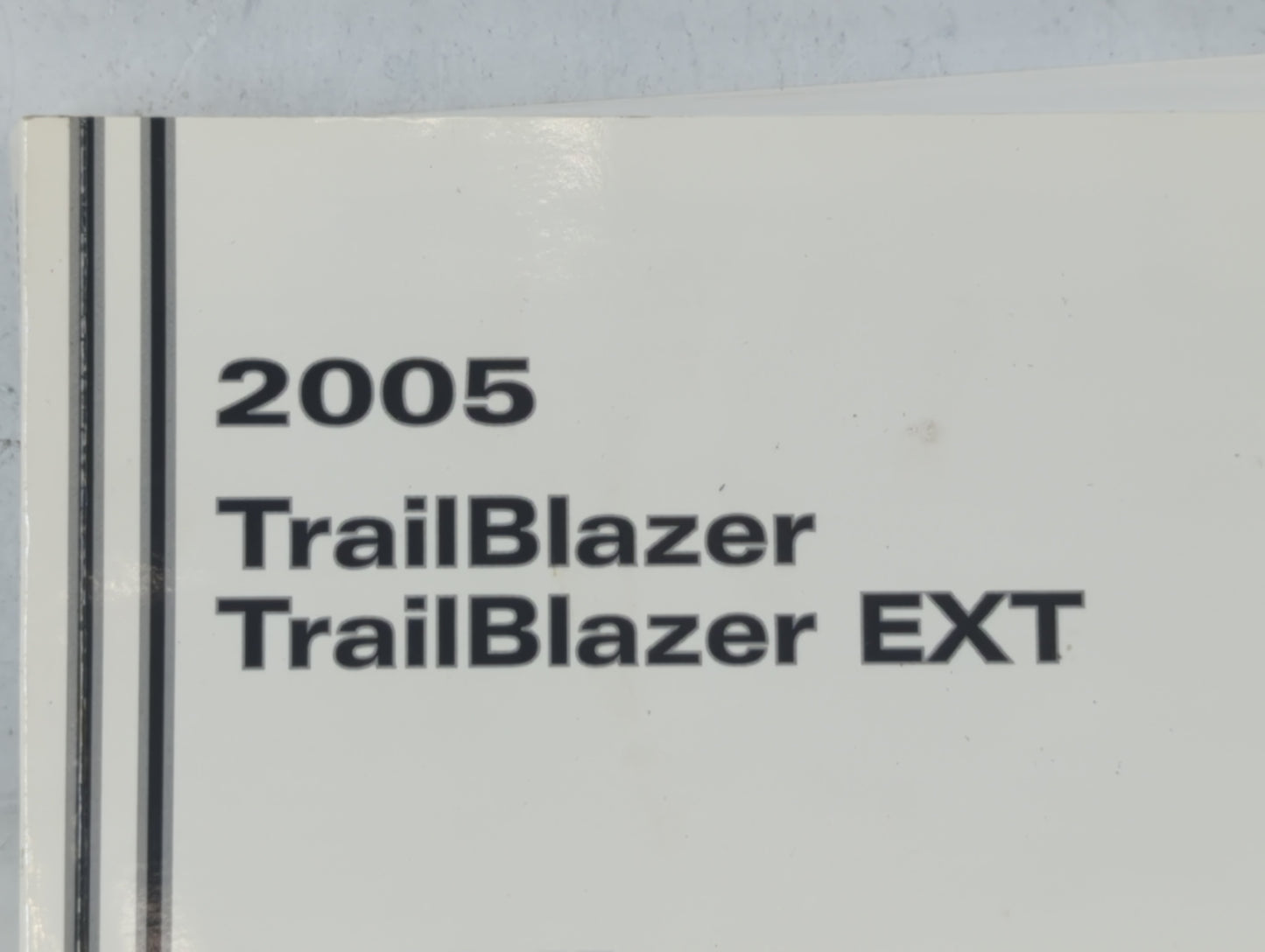 2005 Chevrolet Trailblazer Ext Owners Manual Book Guide P/N:05TBLAZER B OEM Used Auto Parts - Oemusedautoparts1.com