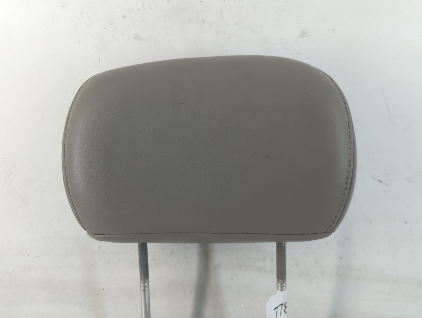 2005-2006 Chevrolet Trailblazer Ext Headrest Head Rest Front Driver Passenger Seat Fits Fits 2005 2006 2007 2008 2009 OEM Us