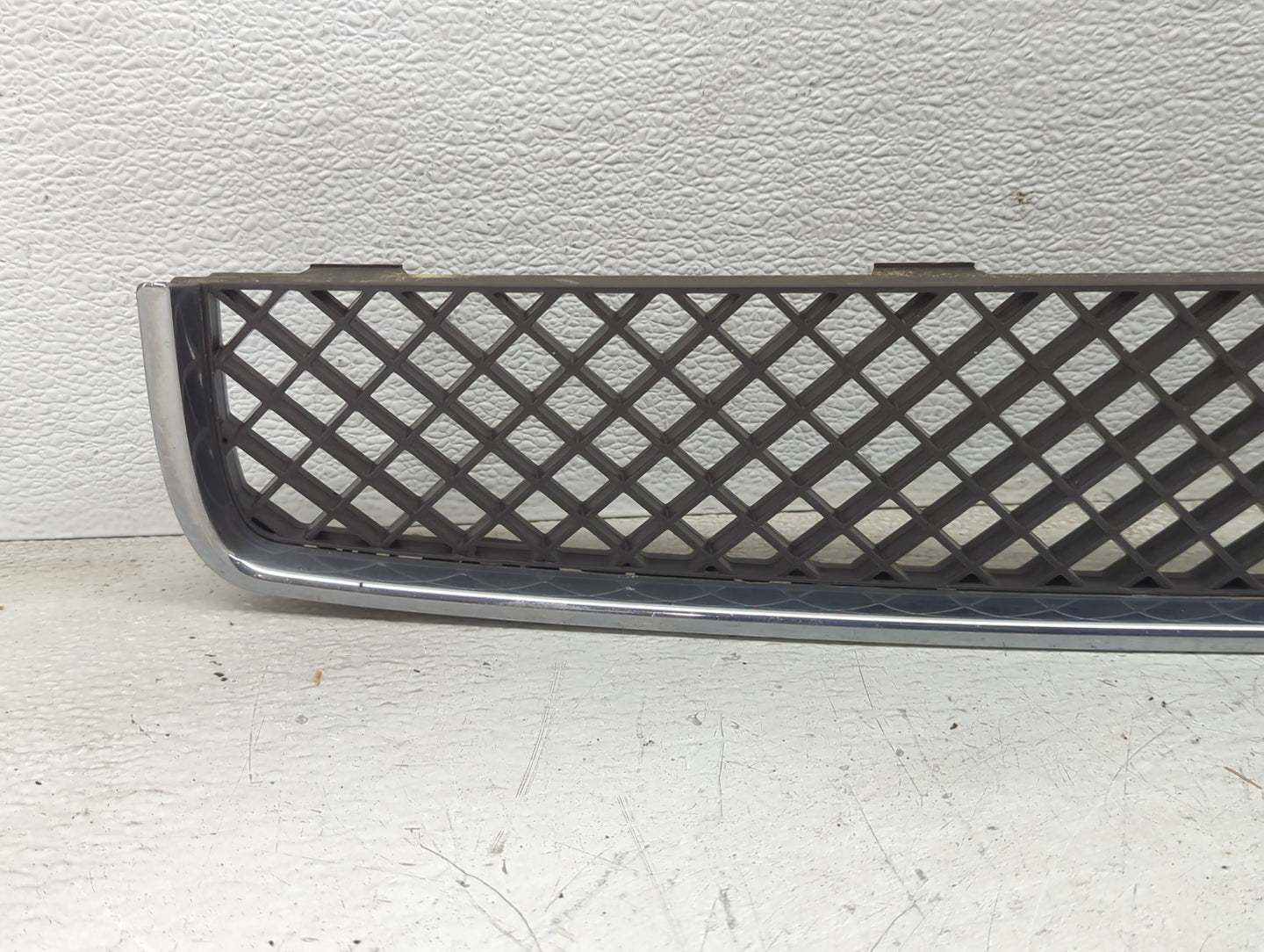 2005-2009 Chevrolet Uplander Front Bumper Grille - Oemusedautoparts1.com