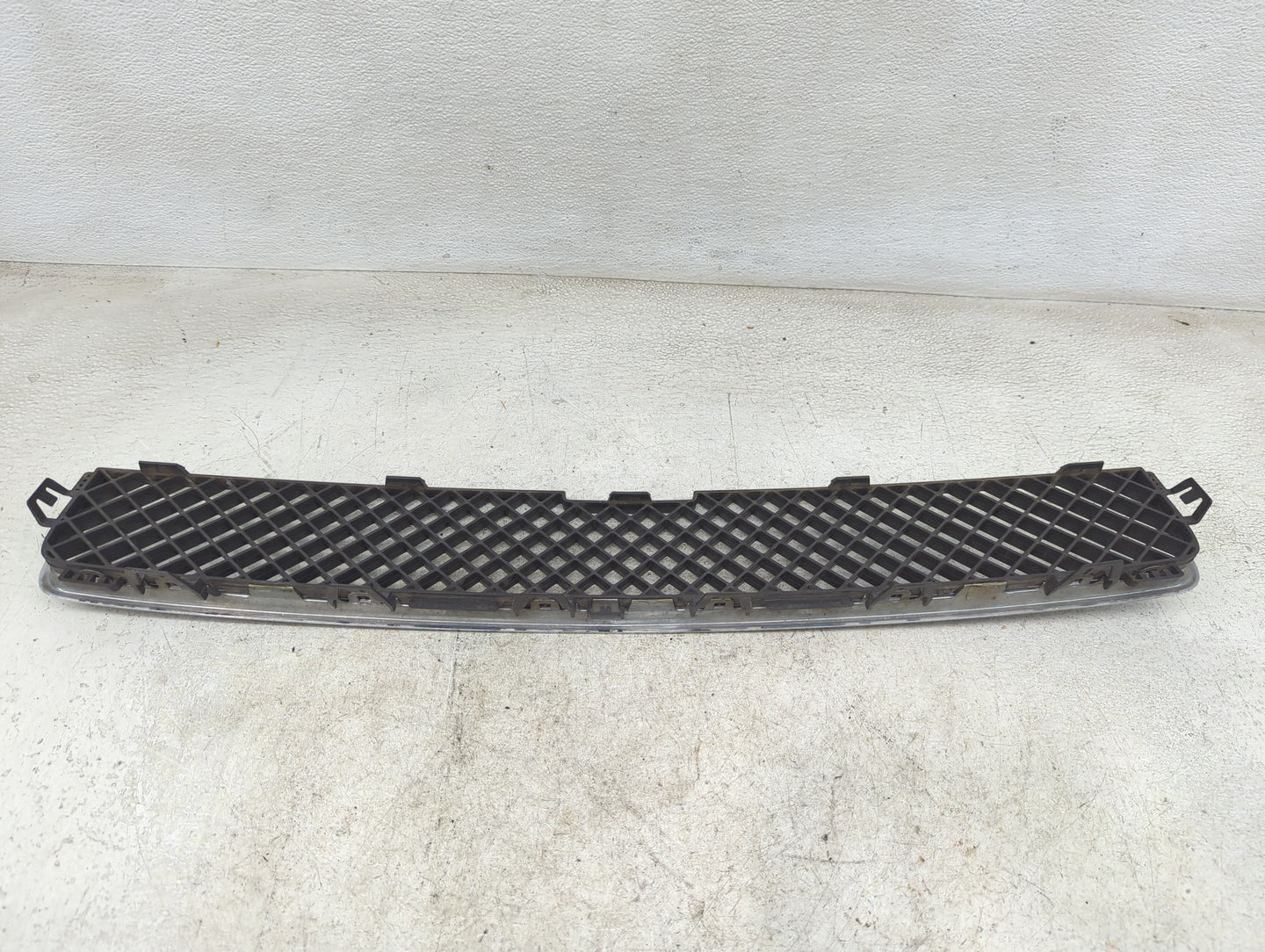2005-2009 Chevrolet Uplander Front Bumper Grille - Oemusedautoparts1.com