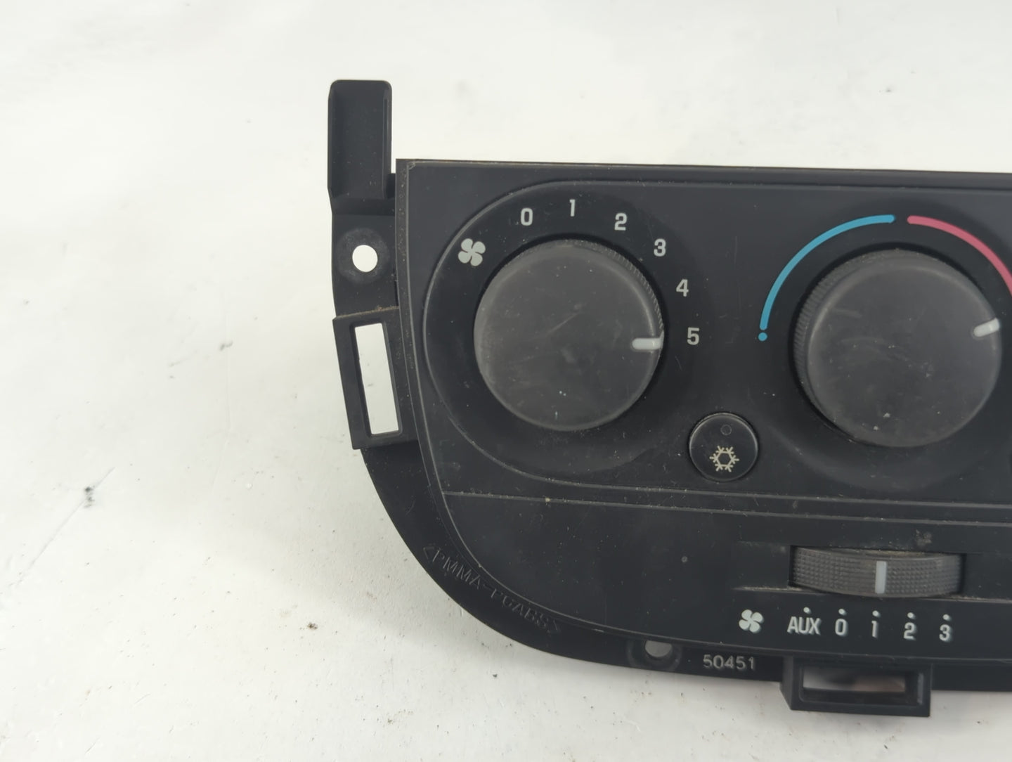 2005 Chevrolet Uplander Climate Control Module Temperature AC/Heater Replacement P/N:15256191 Fits OEM Used Auto Parts - Oem