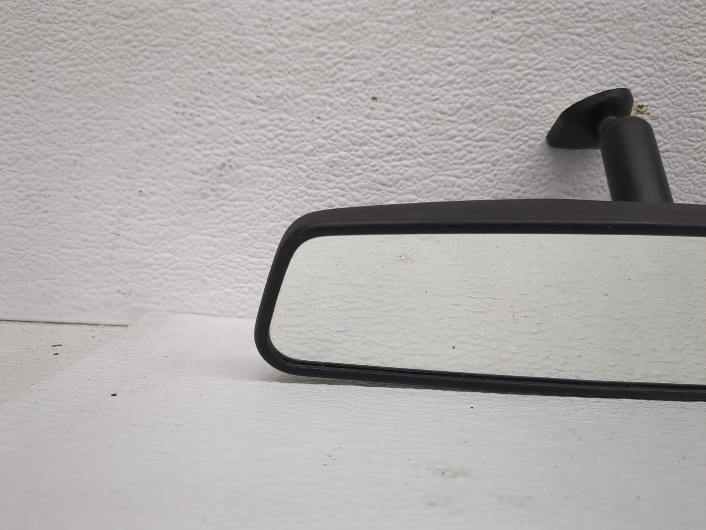 2005-2009 Chevrolet Uplander Interior Rear View Mirror Replacement OEM Fits OEM Used Auto Parts - Oemusedautoparts1.com