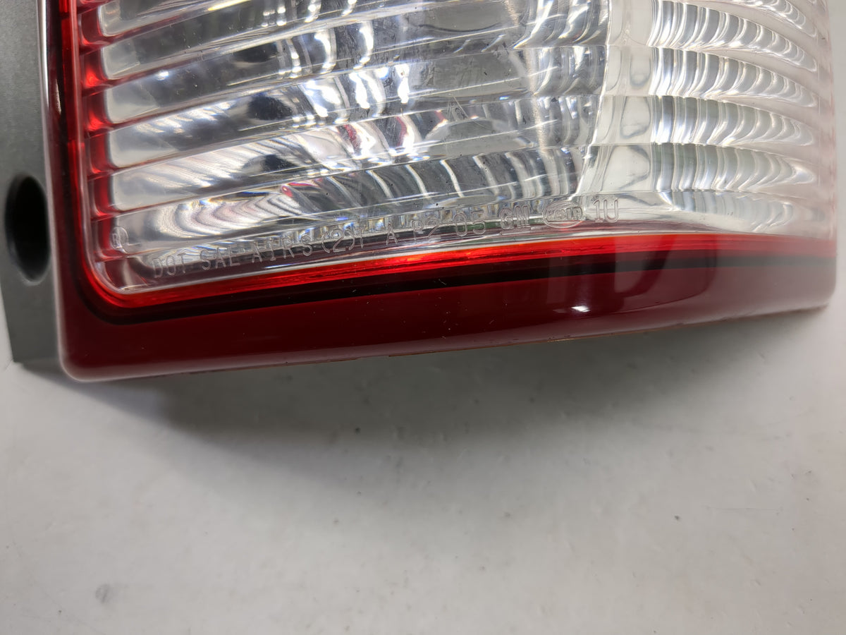 2005 Chevrolet Uplander Tail Light Assembly Passenger Right OEM P/N:249720 Fits Fits 2006 2007 2008 2009 OEM Used Auto Parts