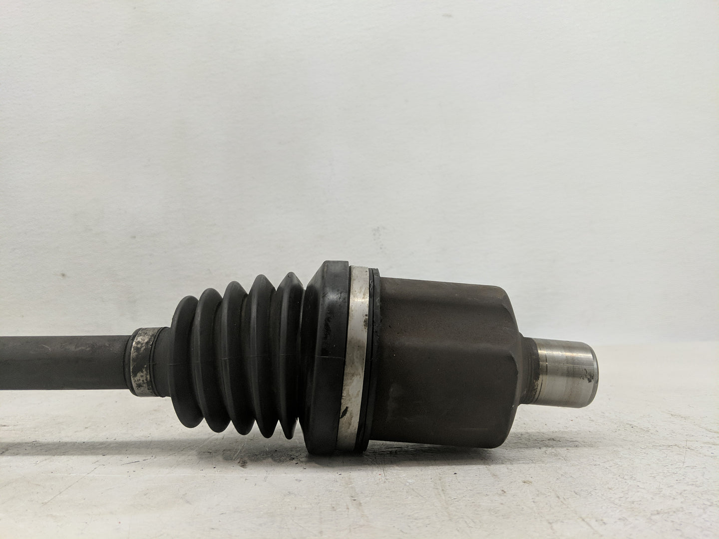 2005 Chevrolet Uplander Axle Shaft Front Driver Cv C/v - Oemusedautoparts1.com