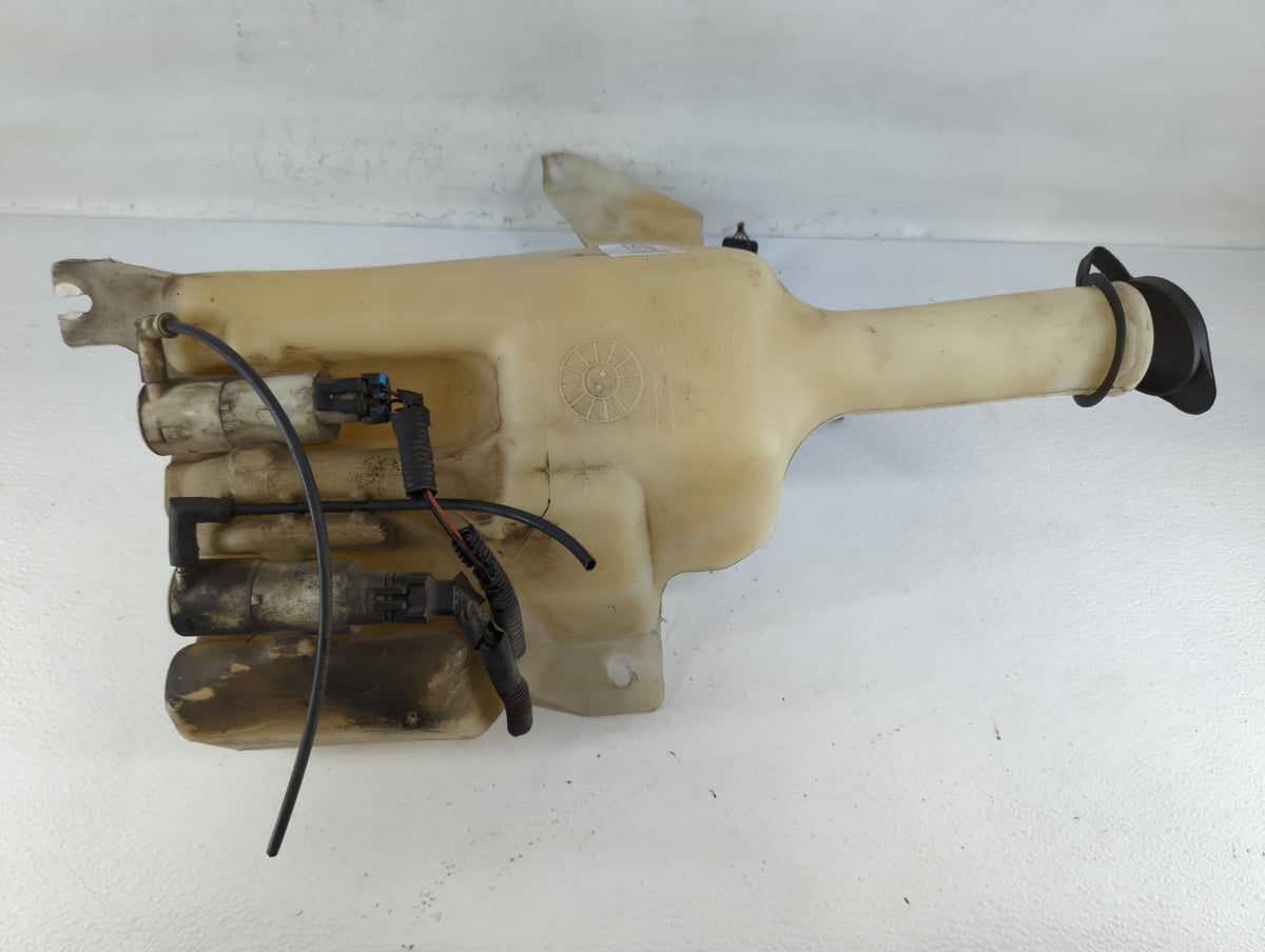 2005 Chevrolet Uplander Radiator Coolant Overflow Expansion Tank Bottle 695073 - Oemusedautoparts1.com