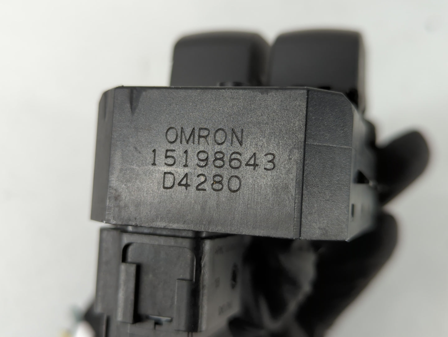 2005-2009 Chevrolet Uplander Master Power Window Switch Replacement Driver Side Left P/N:15198643 Fits OEM Used Auto Parts -