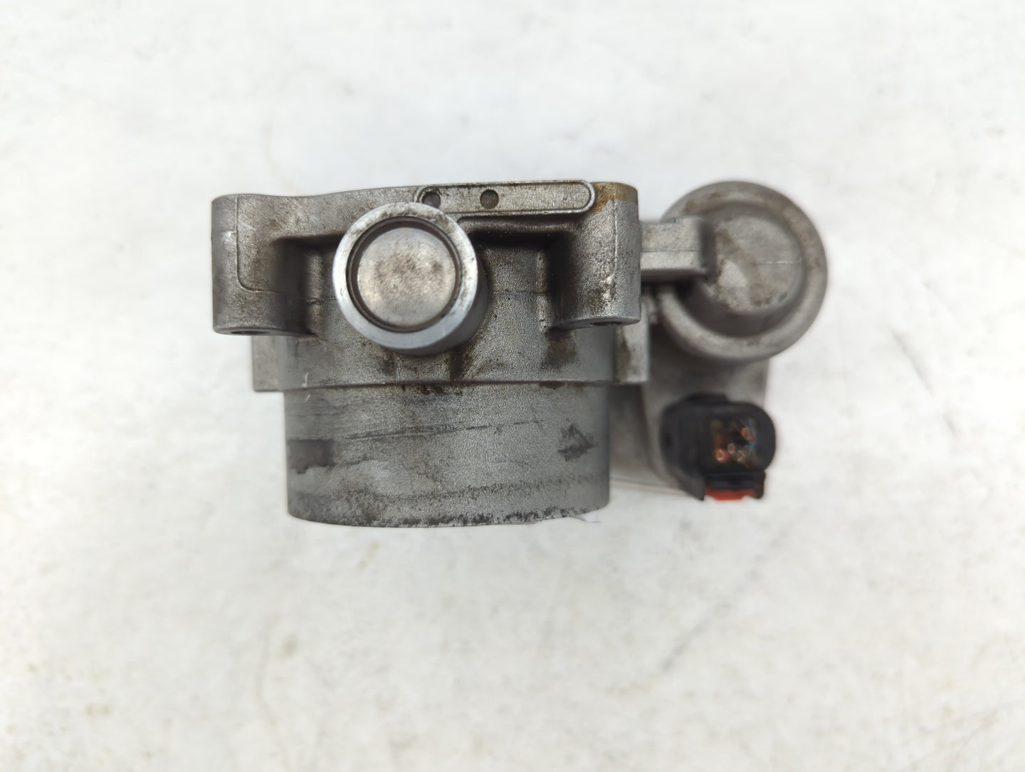 2005 Chrysler 300 Throttle Body P/N:5 718 201 04861691AA Fits OEM Used Auto Parts - Oemusedautoparts1.com