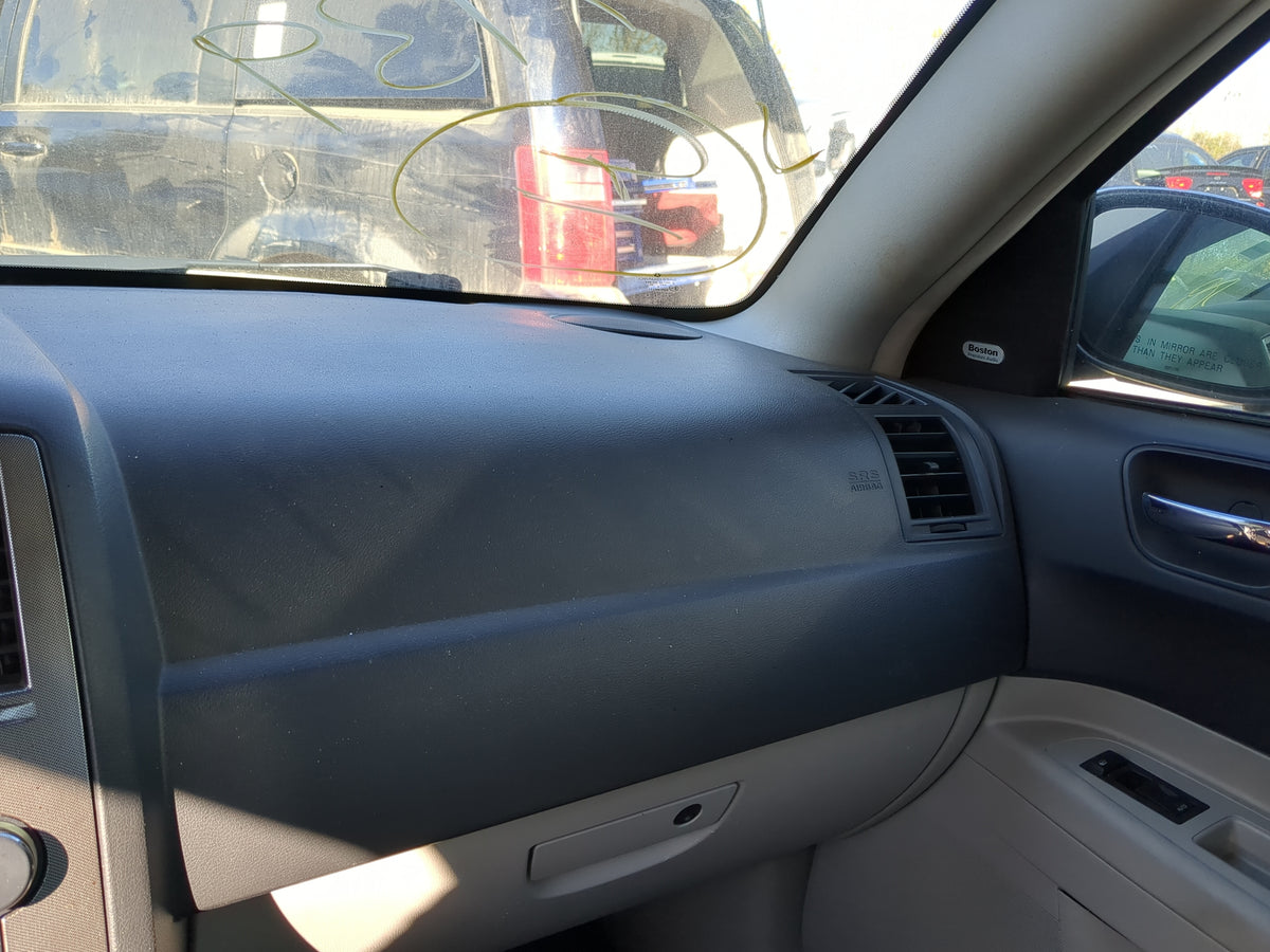 2005 Chrysler 300 Air Bag Passenger Right Dashboard OEM Fits OEM Used Auto Parts - Oemusedautoparts1.com