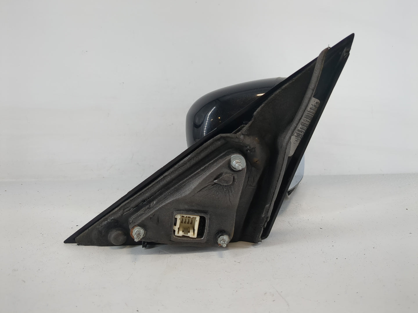 2005 Chrysler 300 Radio AM FM Cd Player Receiver Replacement Fits OEM Used Auto Parts - Oemusedautoparts1.com