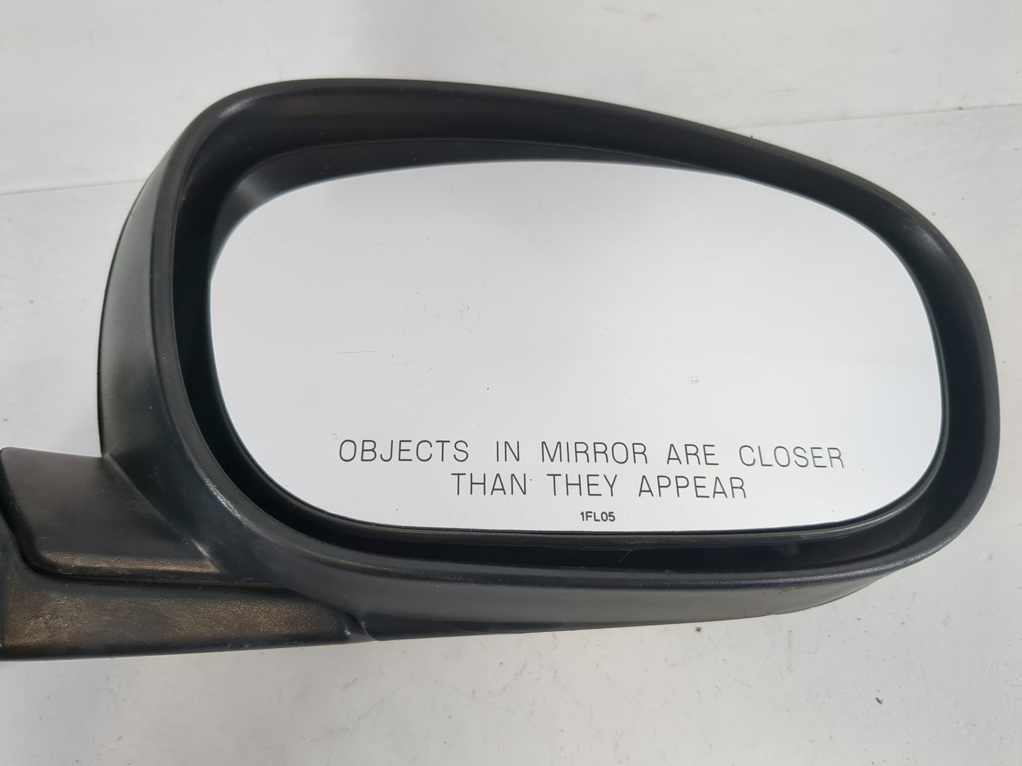 2005 Chrysler 300 Radio AM FM Cd Player Receiver Replacement Fits OEM Used Auto Parts - Oemusedautoparts1.com