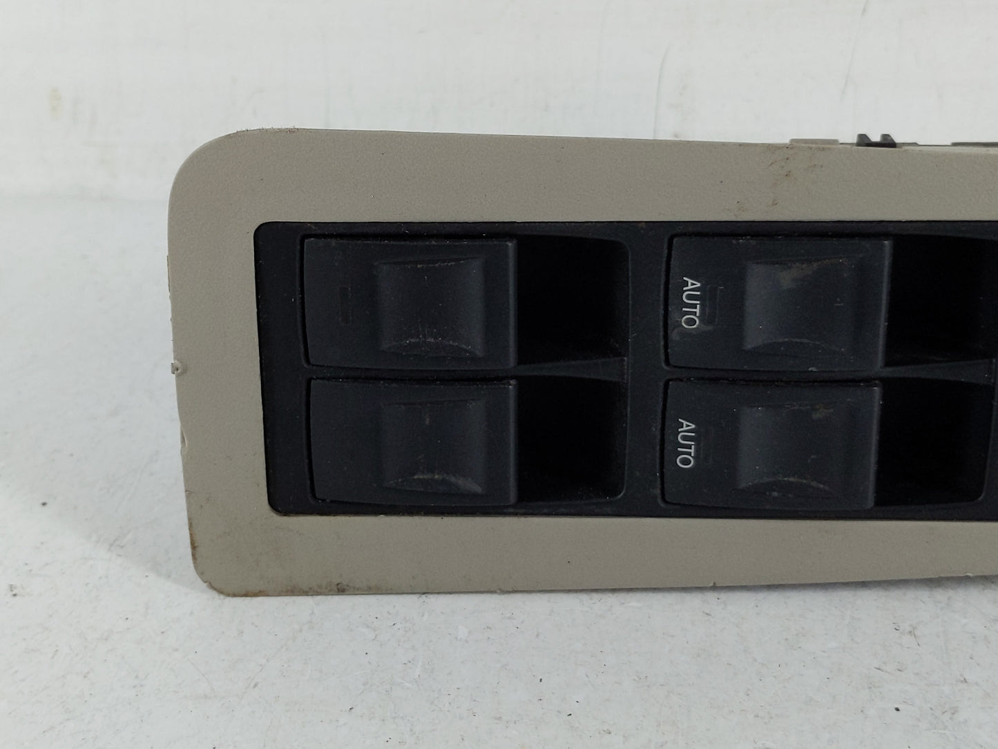 2005 Chrysler 300 Master Power Window Switch Replacement Driver Side Left P/N:04602343AF Fits OEM Used Auto Parts - Oemuseda