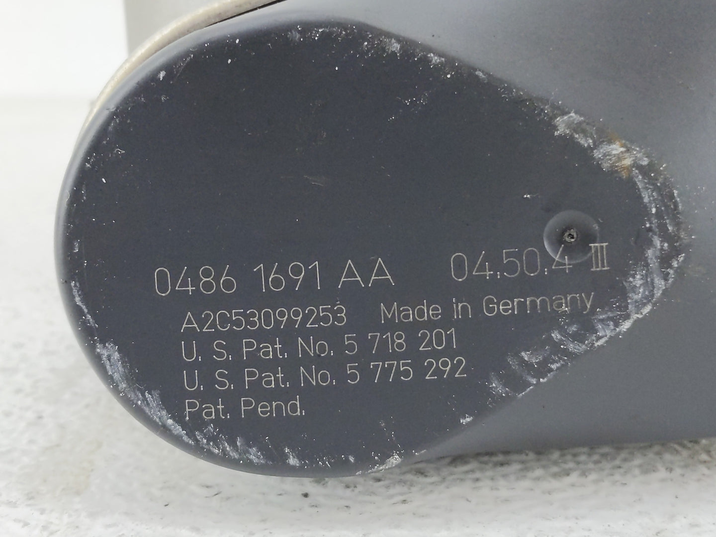 2005 Chrysler 300 Throttle Body P/N:0486 1691 AA Fits OEM Used Auto Parts - Oemusedautoparts1.com