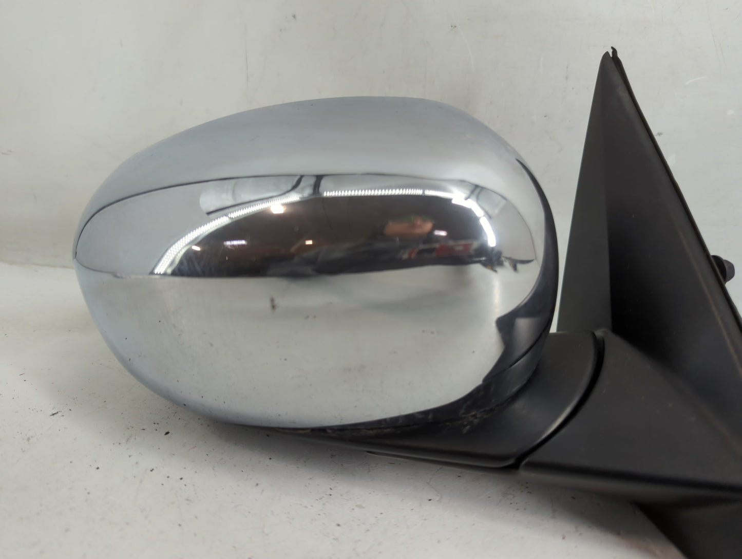 2005-2010 Chrysler 300 Side Mirror Replacement Passenger Right View Door Mirror P/N:E11015628 Fits OEM Used Auto Parts - Oem