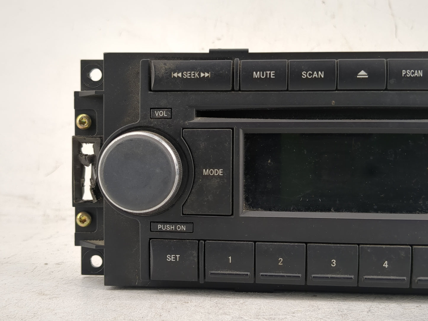 2005-2007 Chrysler 300 Radio AM FM Cd Player Receiver Replacement P/N:P05064071AC Fits Fits 2005 2006 2007 2008 2009 OEM Use
