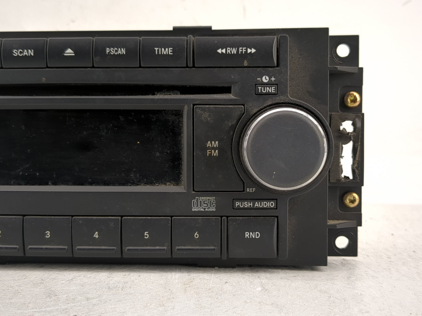 2005-2007 Chrysler 300 Radio AM FM Cd Player Receiver Replacement P/N:P05064071AC Fits Fits 2005 2006 2007 2008 2009 OEM Use