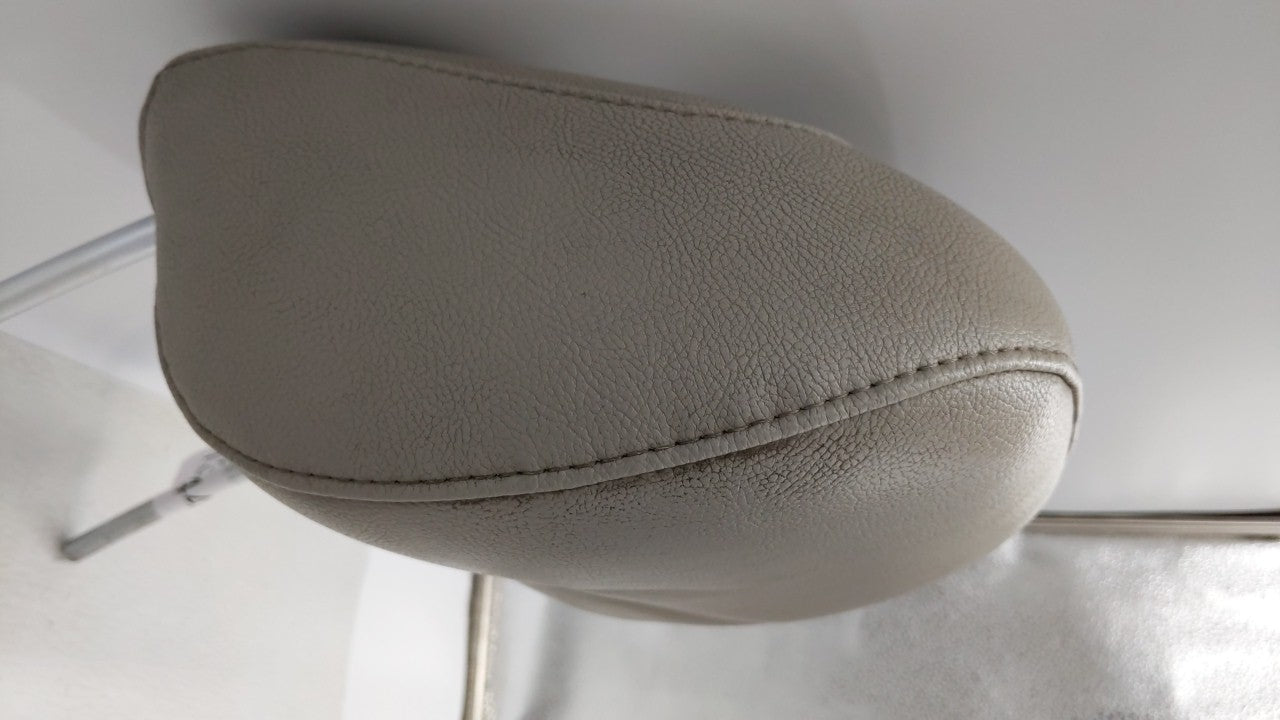 2005-2007 Chrysler 300 Headrest Head Rest Front Driver Passenger Seat - Oemusedautoparts1.com