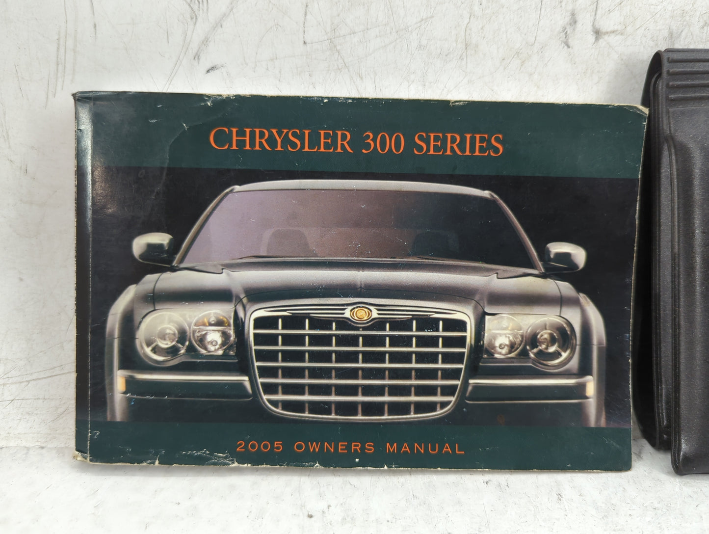 2005 Chrysler 300 Owners Manual Book Guide P/N:81-026-0543 OEM Used Auto Parts - Oemusedautoparts1.com