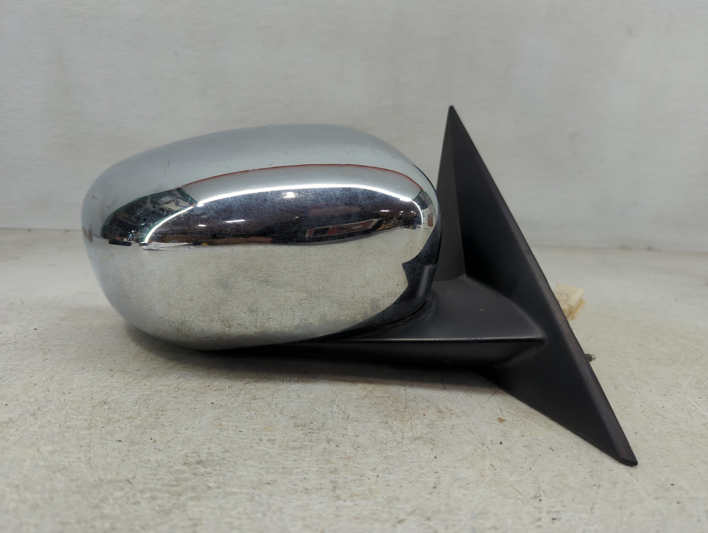 2005-2010 Chrysler 300 Passenger Side View Mirror - Right Door Mirror OEM Used - Oemusedautoparts1.com