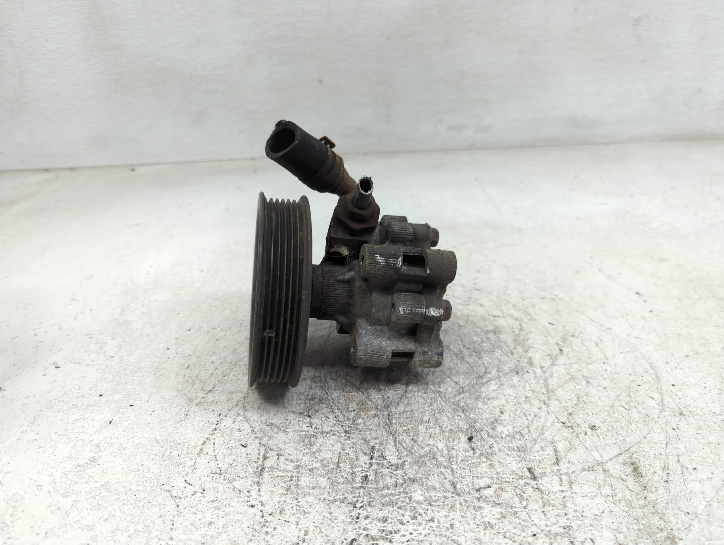 2005 Chrysler 300 PCM Engine Control Computer ECU ECM PCU OEM P/N:04892093AA Fits OEM Used Auto Parts - Oemusedautoparts1.co