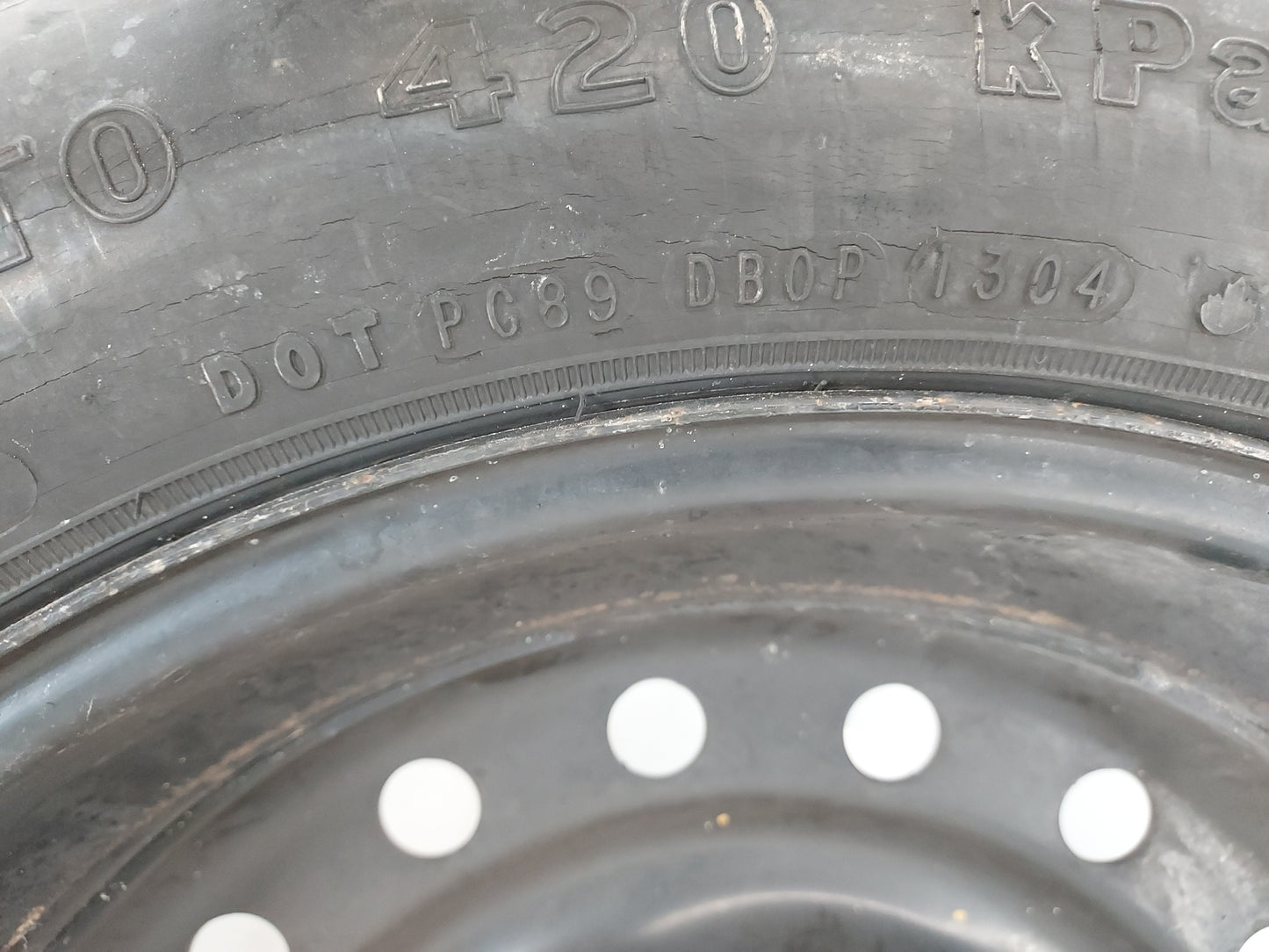2005 Chrysler 300 Spare Donut Tire Wheel Rim Oem - Oemusedautoparts1.com