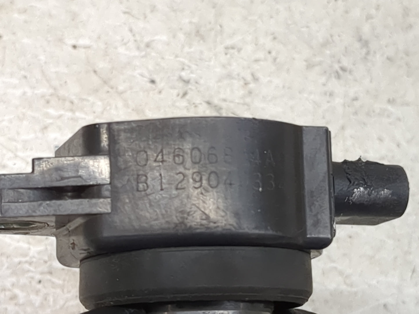 2005-2005 Chrysler 300 Ignition Coil Igniter Pack - Oemusedautoparts1.com