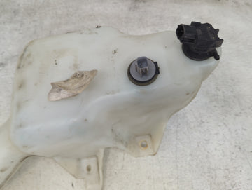 2005-2005 Chrysler 300 Windshield Washer Fluid Reservoir Bottle 1482224
