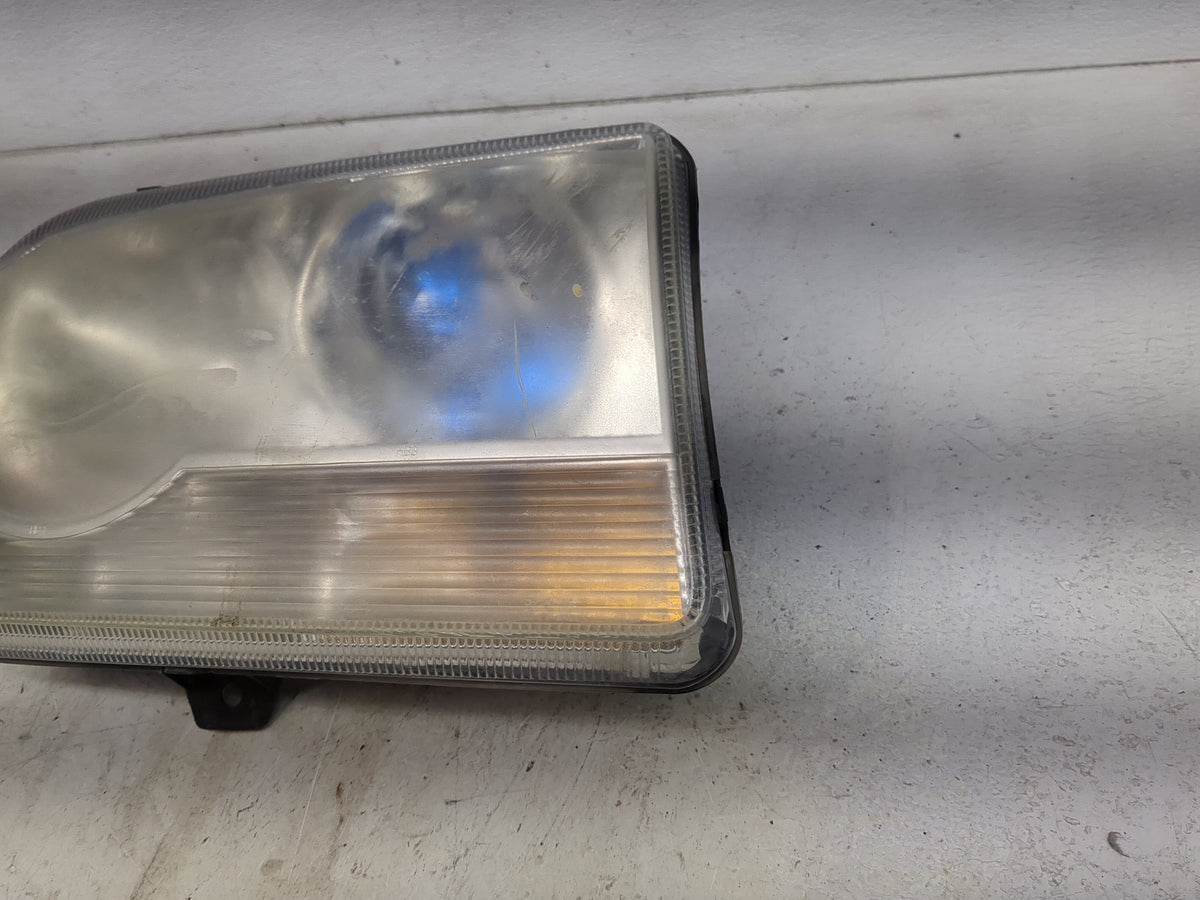 2005-2007 Chrysler 300 Passenger Right Oem Head Light Headlight Lamp 1515360 - Oemusedautoparts1.com
