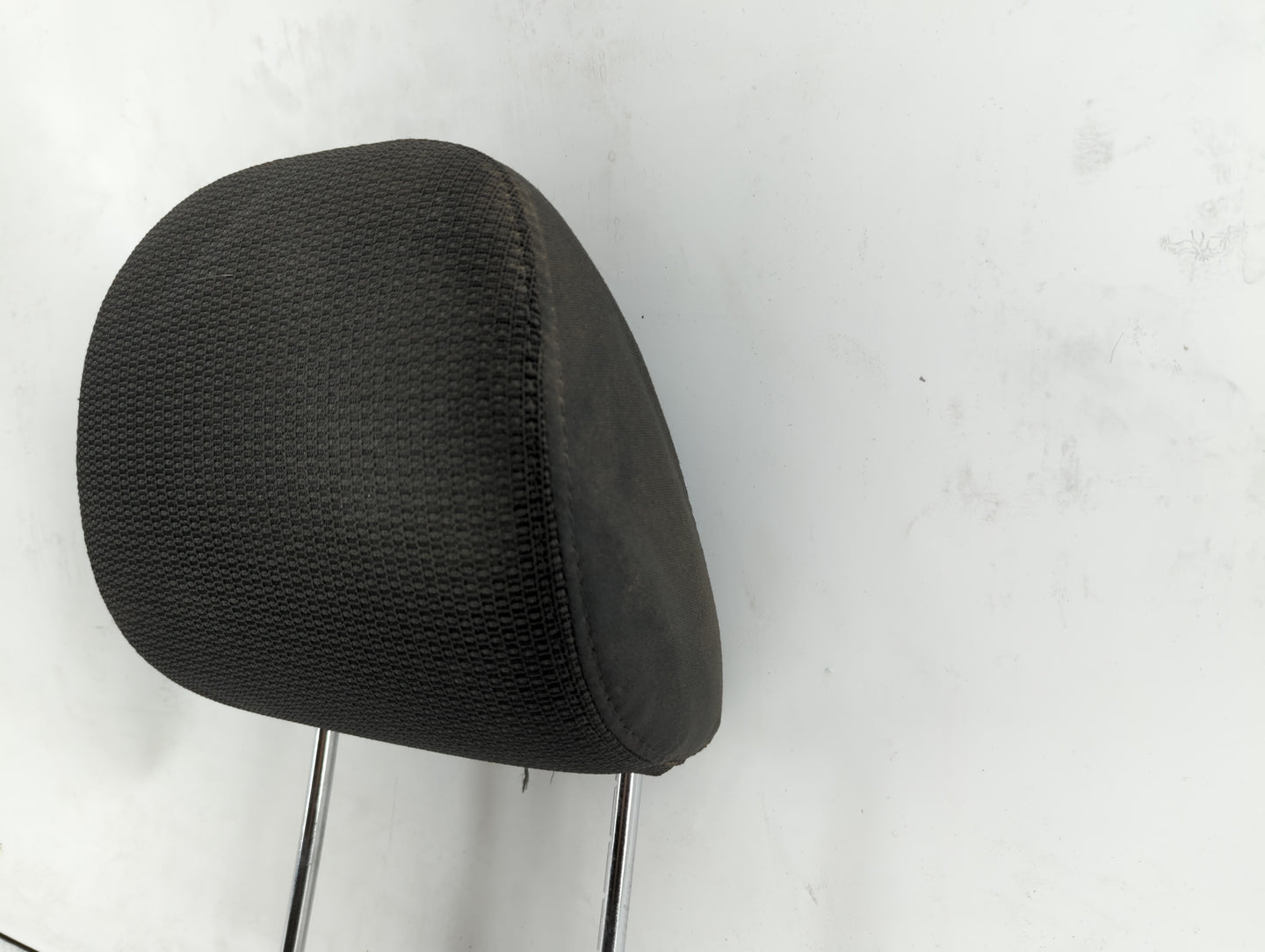 2005-2007 Chrysler 300 Headrest Head Rest Front Driver Passenger Seat Fits Fits 2005 2006 2007 OEM Used Auto Parts - Oemused