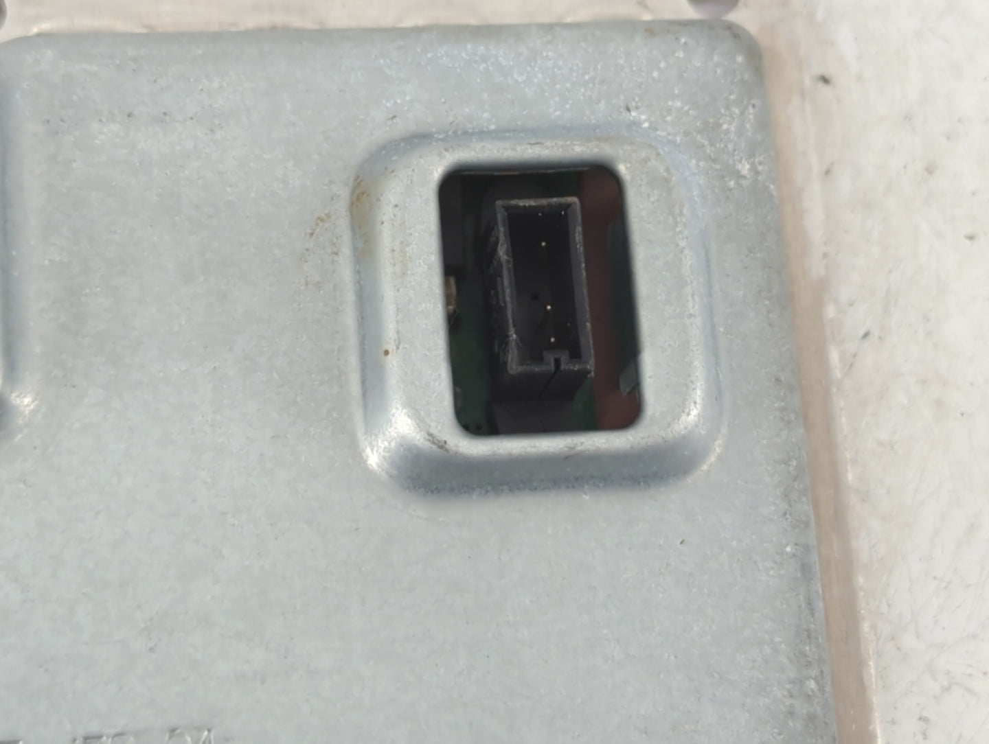 2005-2005 Chrysler 300 Headlight Ballast Head Light - Oemusedautoparts1.com