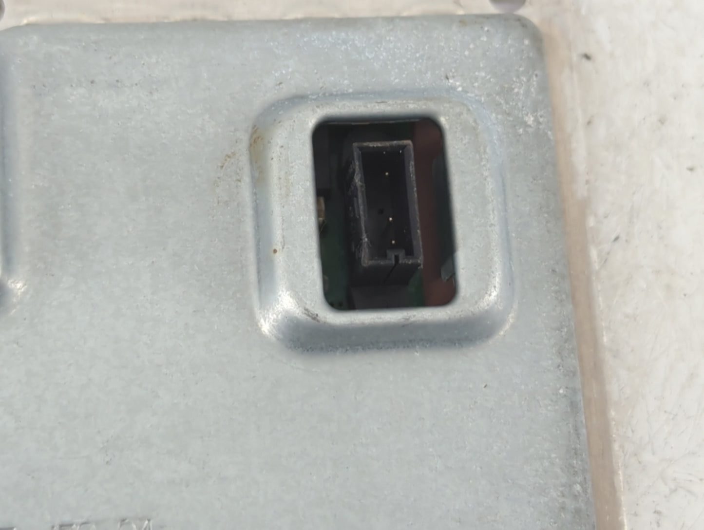 2005-2005 Chrysler 300 Headlight Ballast Head Light - Oemusedautoparts1.com