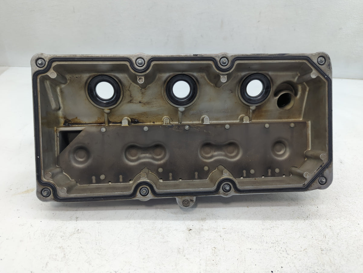 2005 300 Chrysler valve cover - Oemusedautoparts1.com