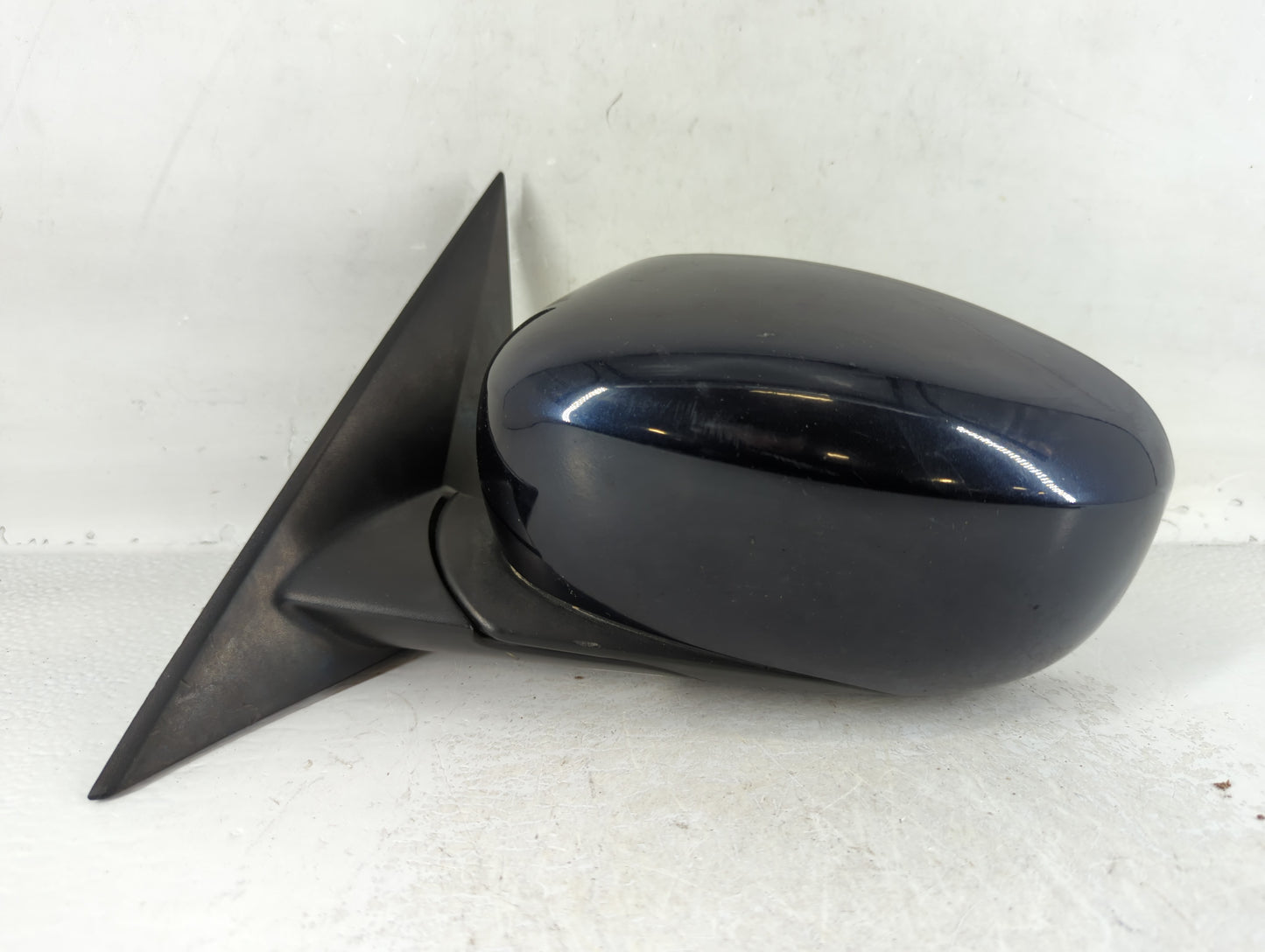 2005-2010 Chrysler 300 Driver Side View Mirror - Left Door Mirror OEM Used - Oemusedautoparts1.com