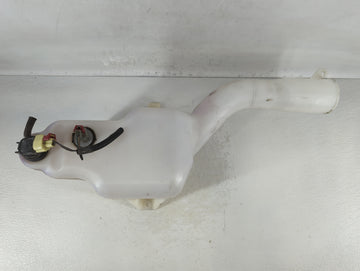 2005-2005 Chrysler 300 Windshield Washer Fluid Reservoir Bottle Oem - Oemusedautoparts1.com