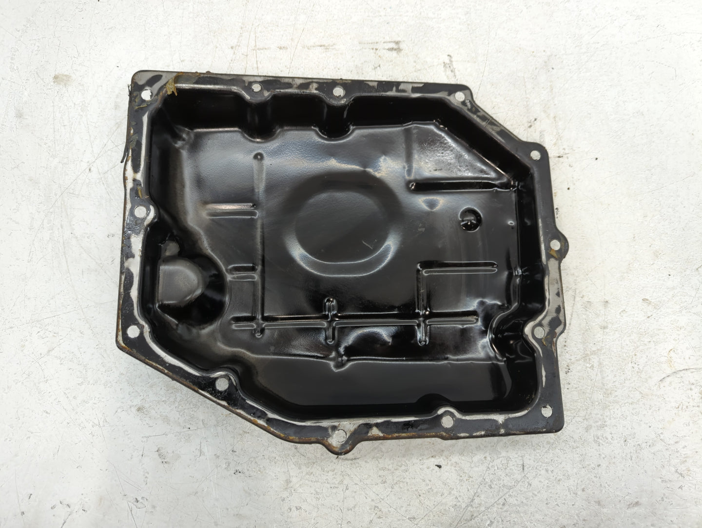 2005 Chrysler 300 Engine Oil Pan Fits OEM Used Auto Parts - Oemusedautoparts1.com