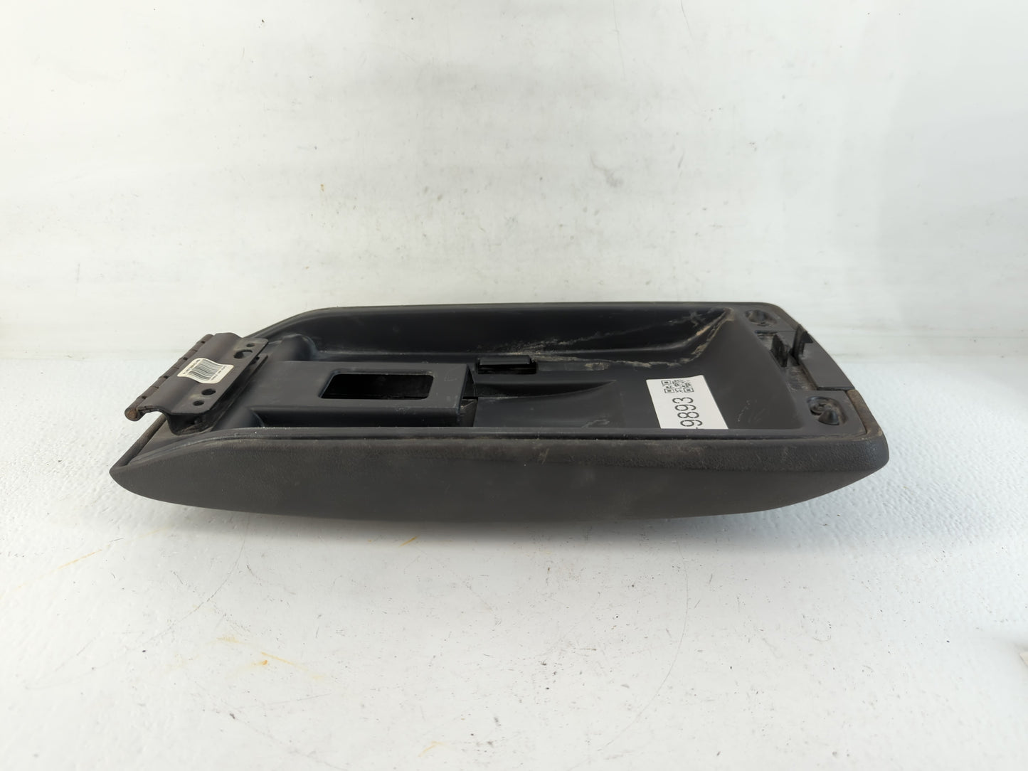 2005 Chrysler 300 Center Console Armrest Cover Lid P/N:P1057280XDVAB Fits OEM Used Auto Parts - Oemusedautoparts1.com