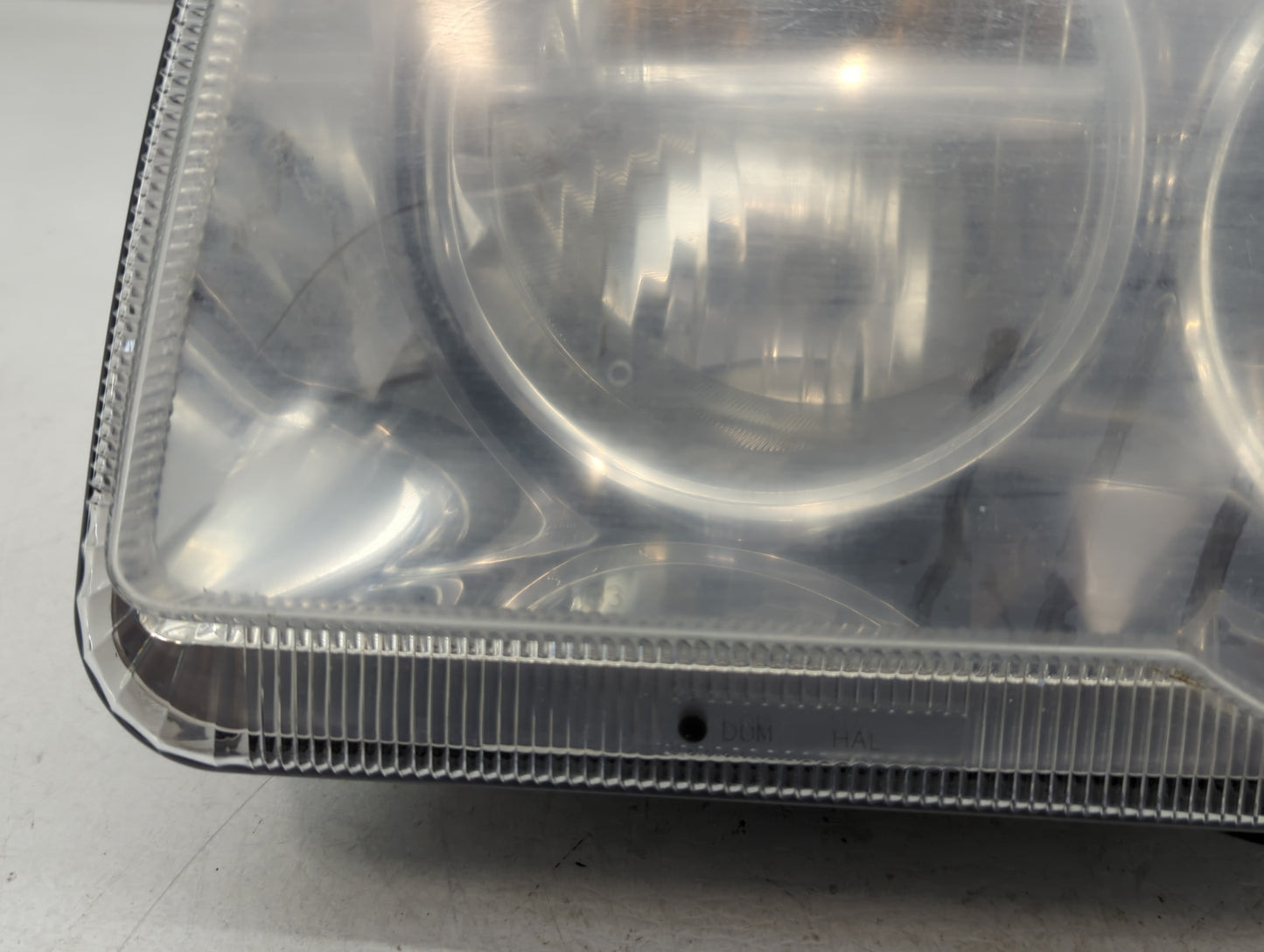 2005-2007 Chrysler 300 Driver Left Oem Head Light Headlight Lamp - Oemusedautoparts1.com