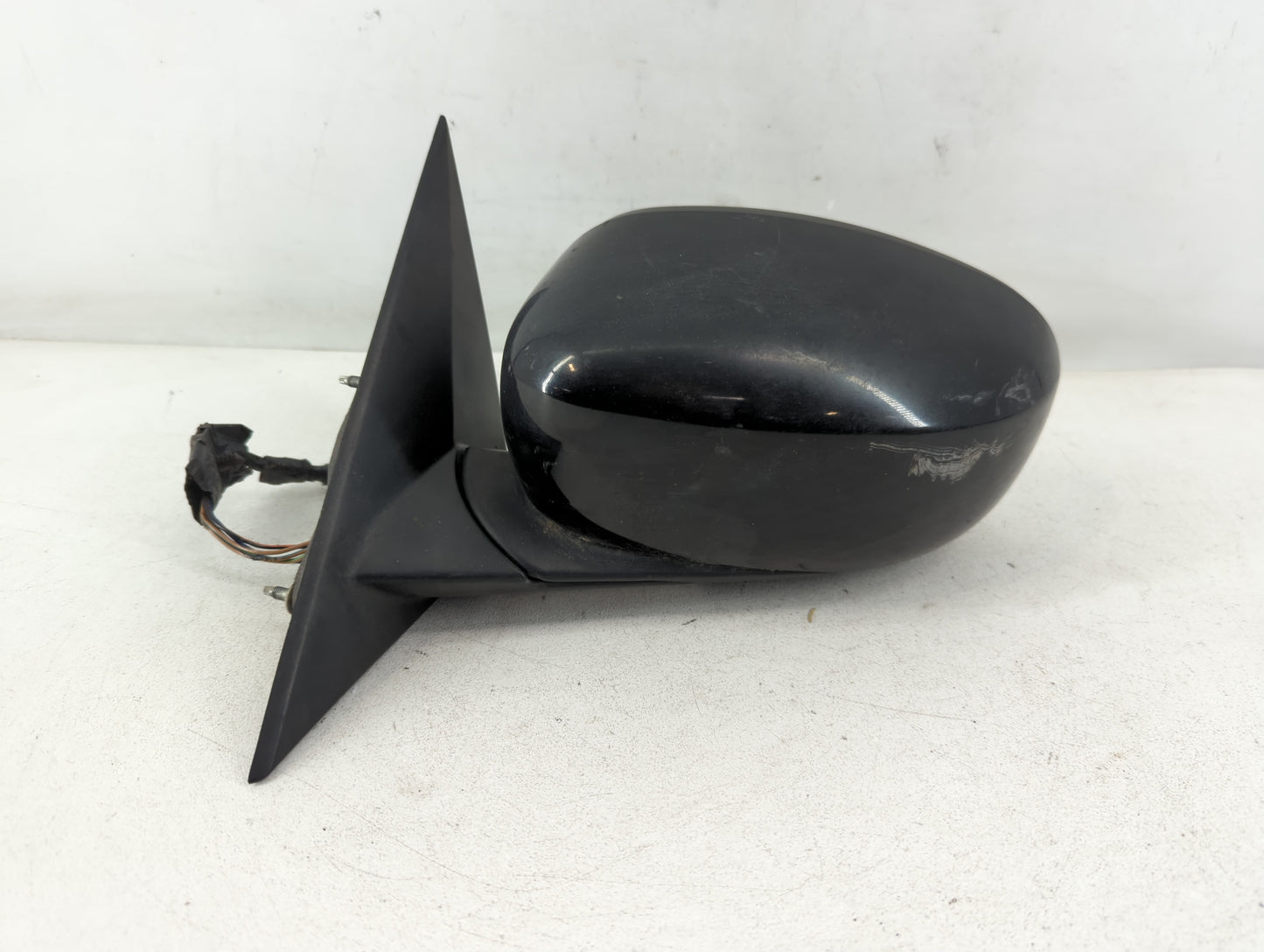 2005-2010 Chrysler 300 Driver Side View Mirror - Left Door Mirror OEM Used - Oemusedautoparts1.com