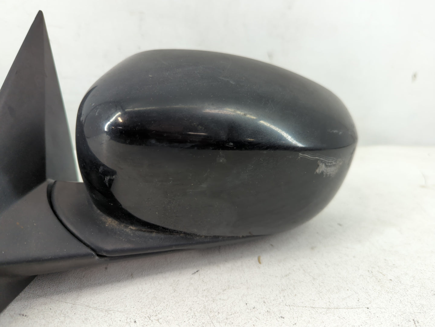 2005-2010 Chrysler 300 Driver Side View Mirror - Left Door Mirror OEM Used - Oemusedautoparts1.com