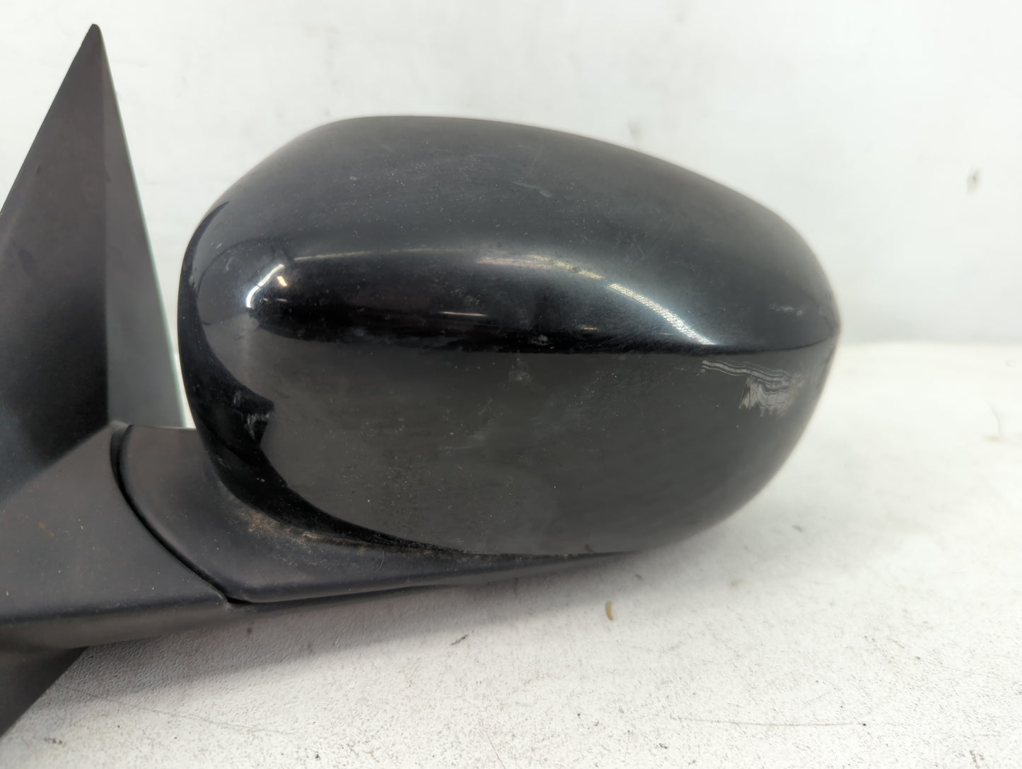 2005-2010 Chrysler 300 Driver Side View Mirror - Left Door Mirror OEM Used - Oemusedautoparts1.com