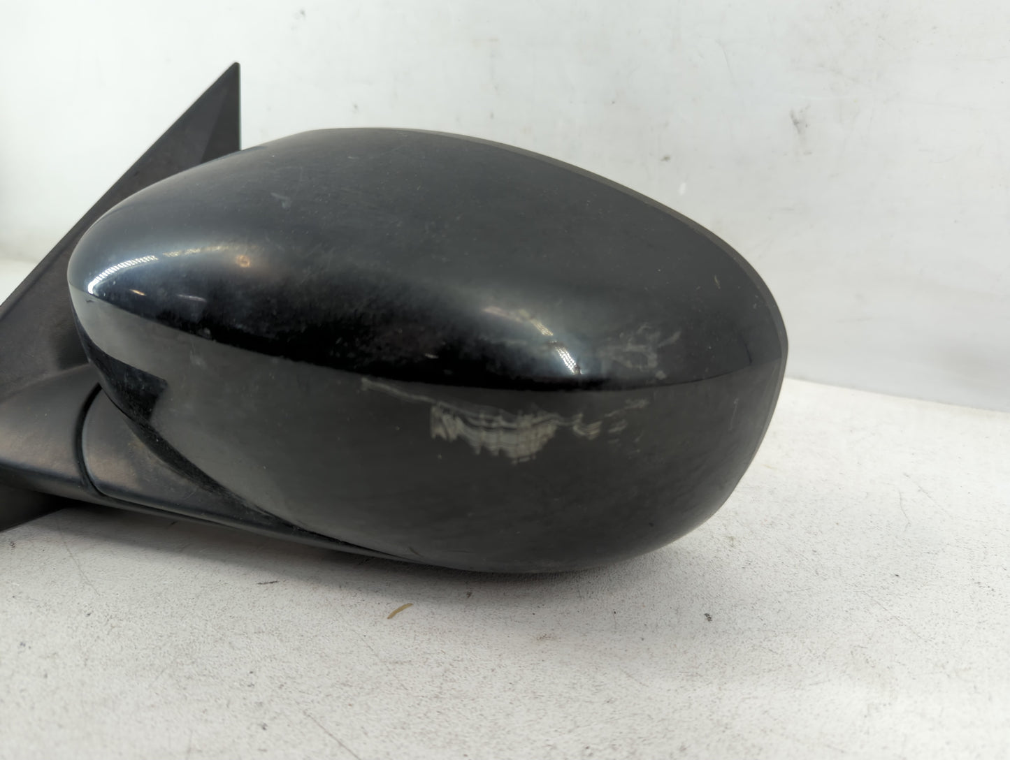 2005-2010 Chrysler 300 Driver Side View Mirror - Left Door Mirror OEM Used - Oemusedautoparts1.com