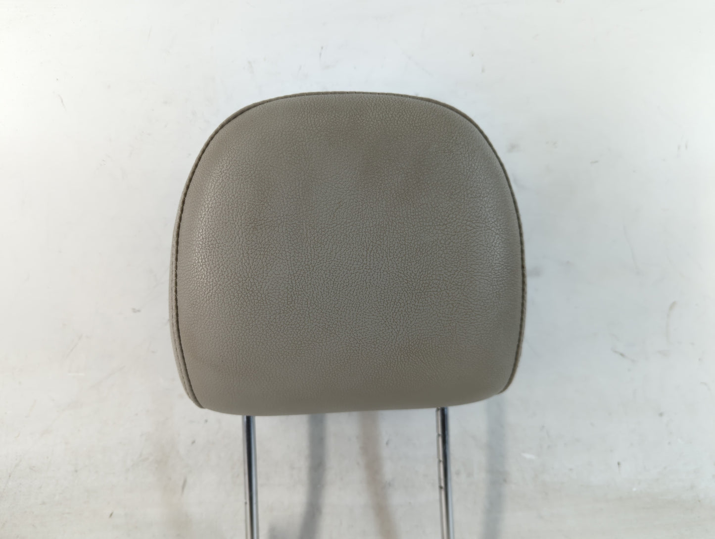 2005-2007 Chrysler 300 Headrest Head Rest Front Driver Passenger Seat Fits Fits 2005 2006 2007 OEM Used Auto Parts - Oemused