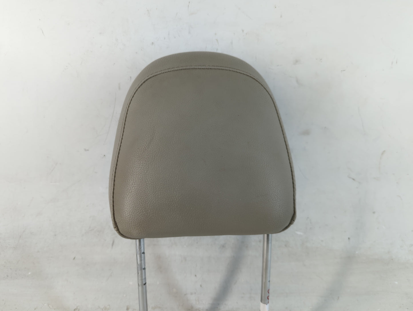2005-2007 Chrysler 300 Headrest Head Rest Front Driver Passenger Seat Fits Fits 2005 2006 2007 OEM Used Auto Parts - Oemused