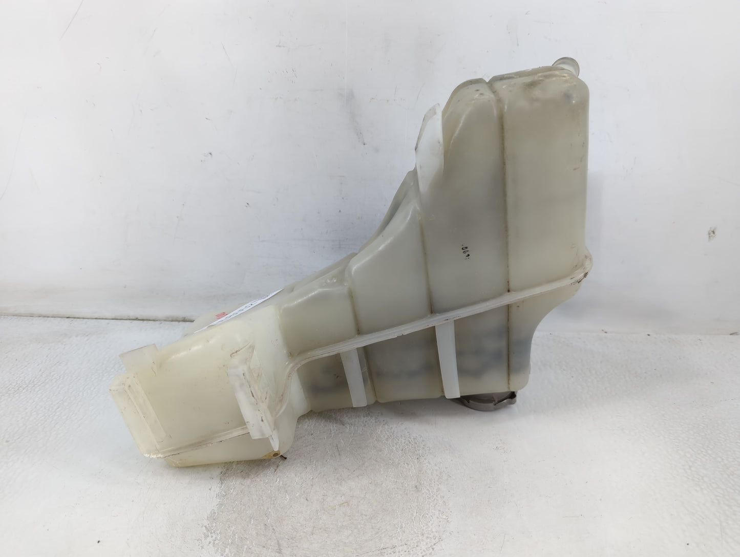 2005-2005 Chrysler 300 Windshield Washer Fluid Reservoir Bottle Oem - Oemusedautoparts1.com
