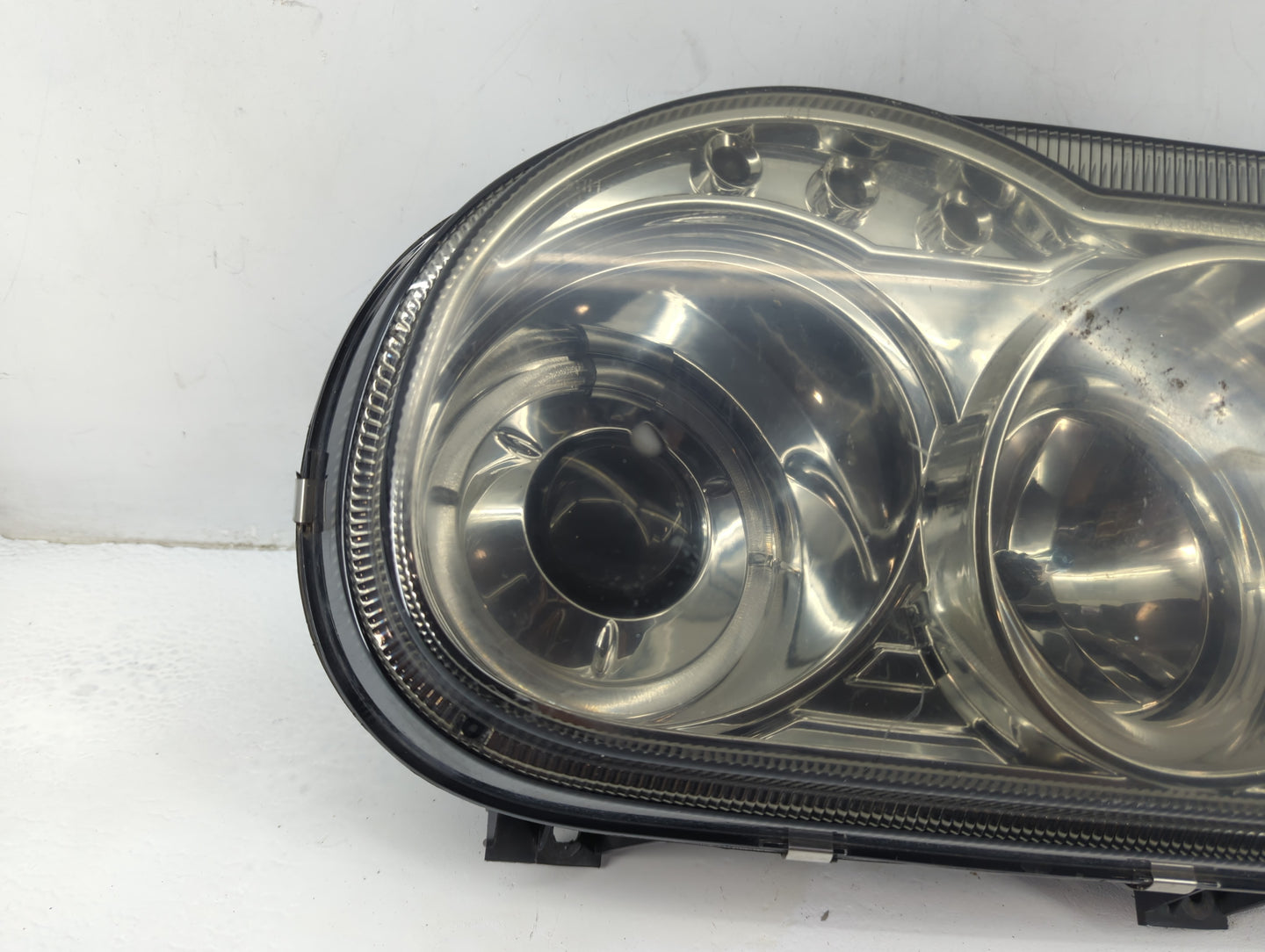 2008-2010 Chrysler 300 Driver Left Oem Head Light Headlight Lamp - Oemusedautoparts1.com