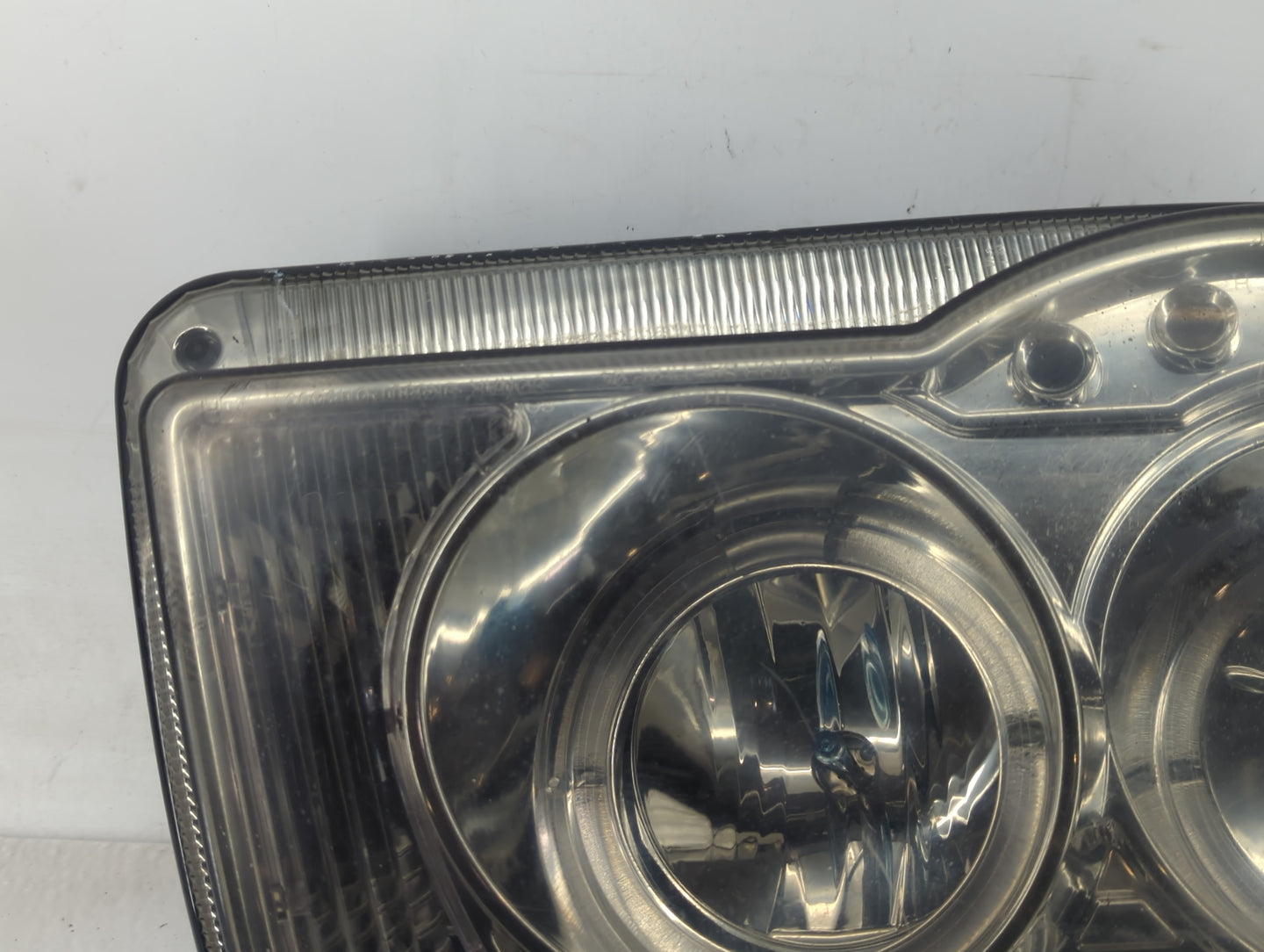 2008-2010 Chrysler 300 Passenger Right Oem Head Light Headlight Lamp - Oemusedautoparts1.com