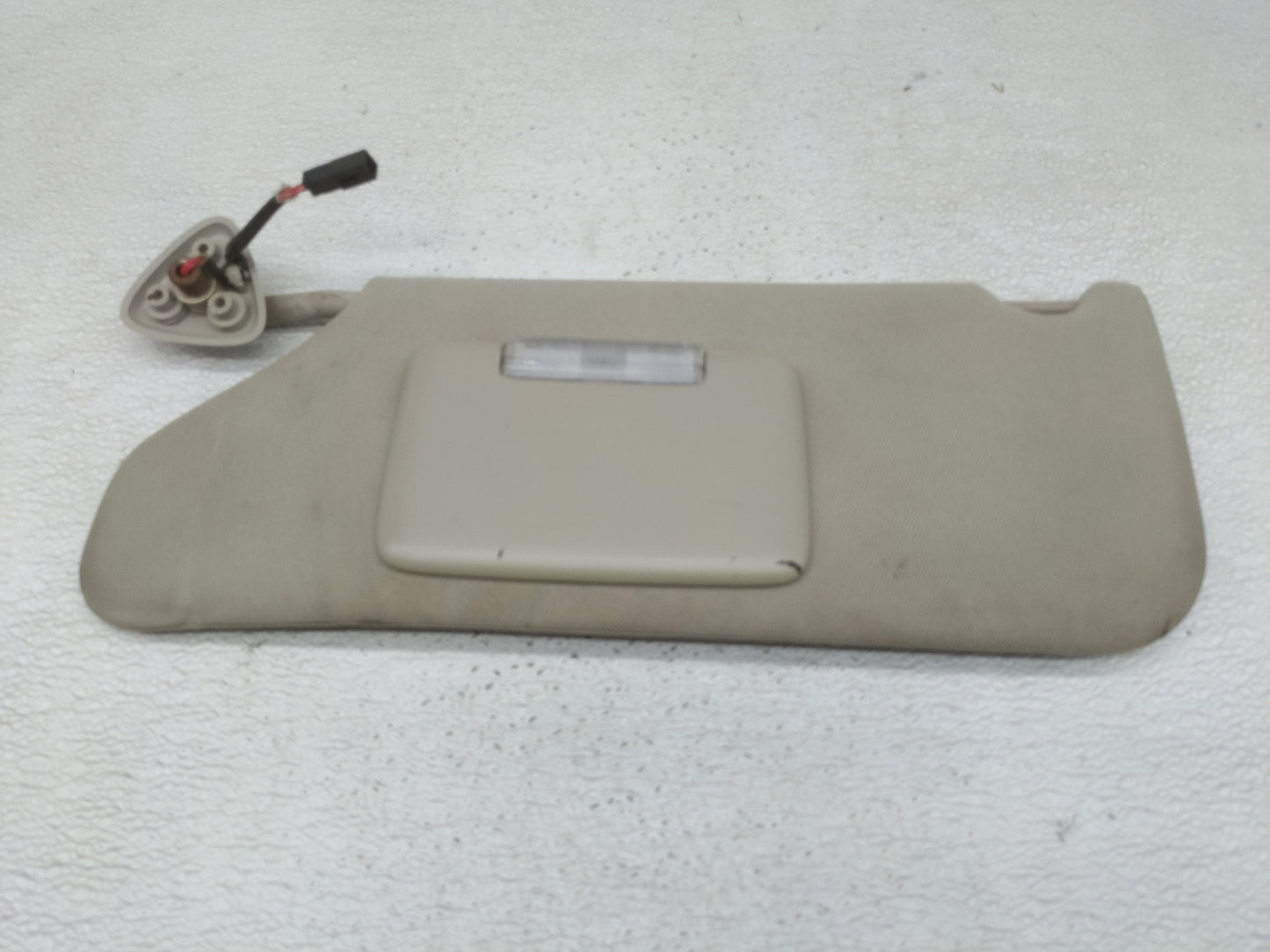 2005-2007 Chrysler 300 Sun Visor Shade Replacement Driver Left Mirror Fits Fits 2005 2006 2007 OEM Used Auto Parts - Oemused