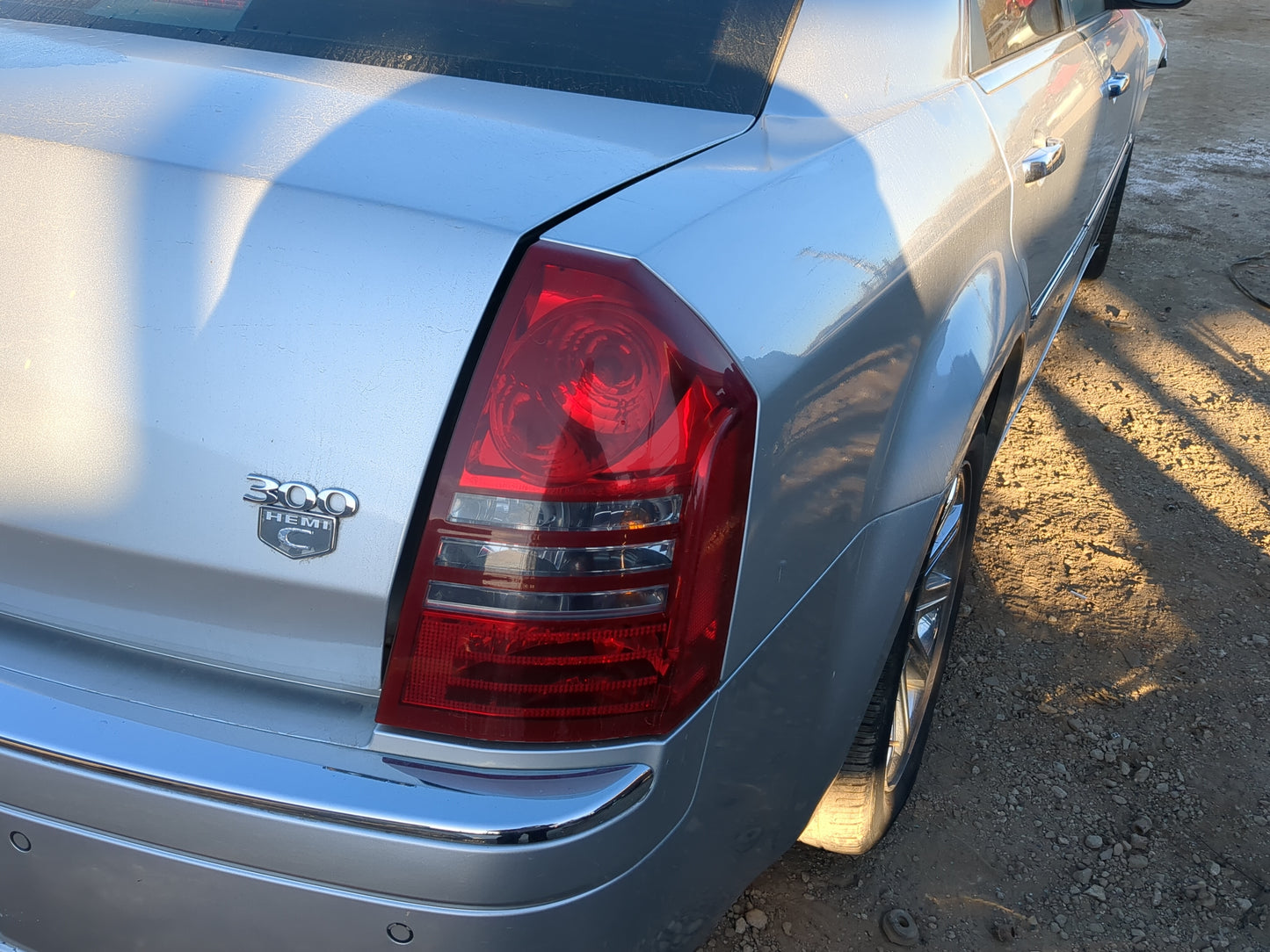 2005 Chrysler 300c Tail Light Assembly Passenger Right OEM Fits Fits 2006 2007 OEM Used Auto Parts - Oemusedautoparts1.com