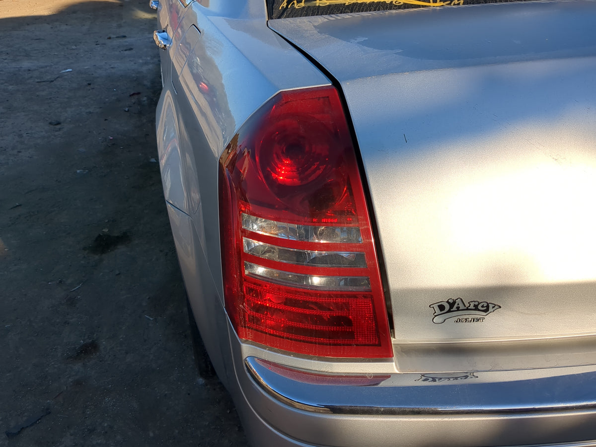 2005 Chrysler 300c Tail Light Assembly Driver Left OEM Fits Fits 2006 2007 OEM Used Auto Parts - Oemusedautoparts1.com
